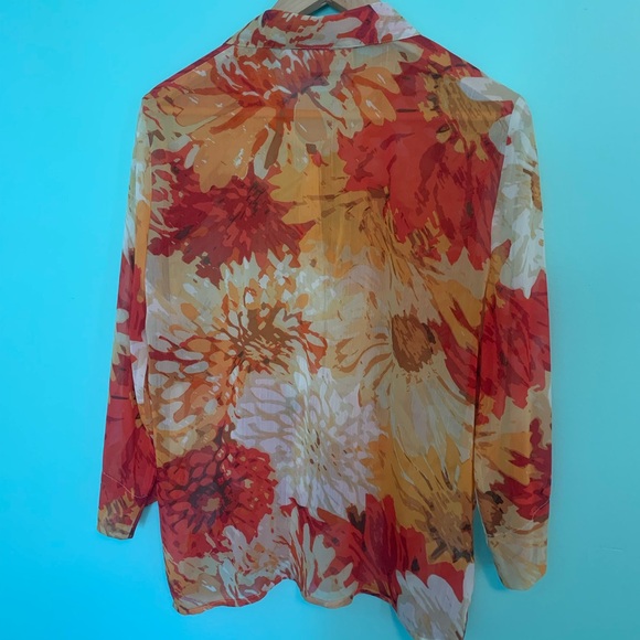 Women’s Top - Button-Down Long Sleeve - Picture 8 of 8